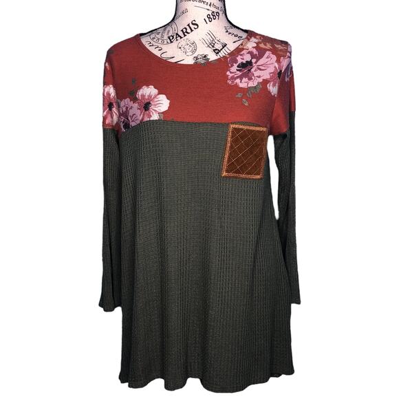Now N Forever (M) Floral Colorblock Waffle Knit 3/4 Sleeve Top Suede Pocket - Picture 1 of 11